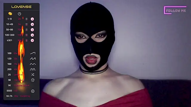 Bigfemblue online show from April 18, 2026, 11:49 pm