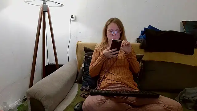 little-leni online show from January 13, 2026, 7:18 pm