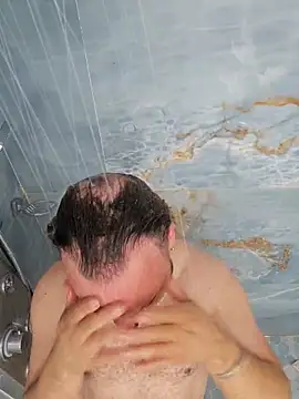 latinoflpr online show from April 13, 2026, 10:25 pm