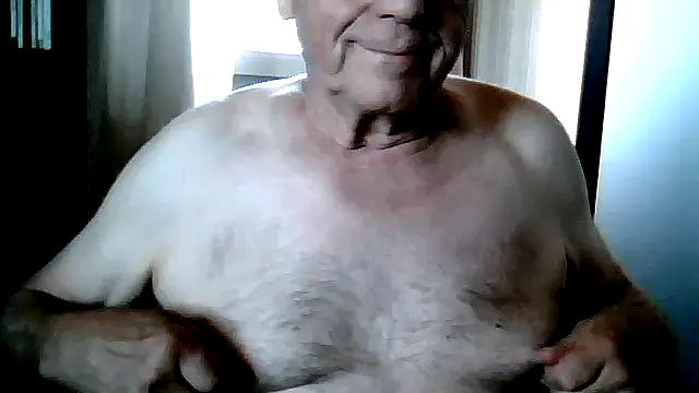 Snapshot of johnjohn622662 chatting on June 17, 2026, 3:00 pm johnjohn622662 online show from June 17, 2026, 3:00 pm