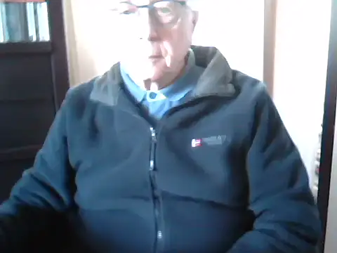 Snapshot of johnjohn622662 chatting on January 14, 2026, 2:42 pm johnjohn622662 online show from January 14, 2026, 2:42 pm