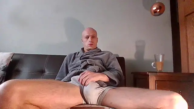 Snapshot of moggleflop1 chatting on February 27, 2026, 8:36 am moggleflop1 online show from February 27, 2026, 8:36 am