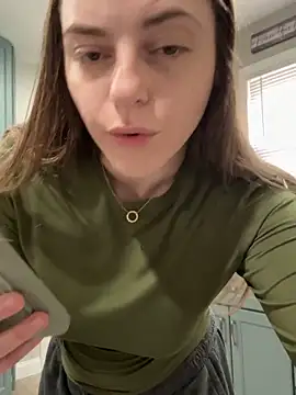 jaseyrae online show from April 3, 2026, 3:29 pm