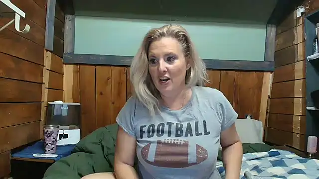 lisaxlovexxx online show from February 9, 2026, 1:36 am