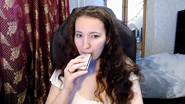 AnKey Rayah online show from May 14, 2026, 11:13 pm