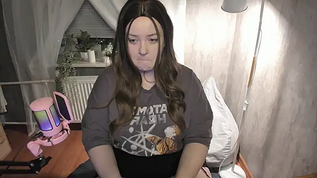 Sophia Edwards online show from January 25, 2025, 9:04 pm