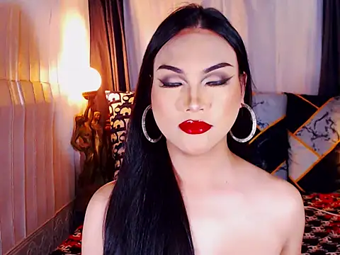 Snapshot of UrsexiestTammy chatting on November 23, 2025, 4:44 am UrsexiestTammy online show from November 23, 2025, 4:44 am