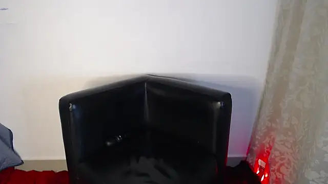 AmeliPonce online show from September 28, 2025, 1:23 am