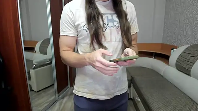 Marrymepls online show from October 20, 2025, 10:32 pm