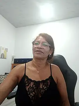 Snapshot of BustyMilf_ chatting on January 17, 2026, 2:20 pm BustyMilf online show from January 17, 2026, 2:20 pm