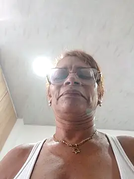 Snapshot of BustyMilf_ chatting on February 14, 2026, 12:27 pm BustyMilf online show from February 14, 2026, 12:27 pm