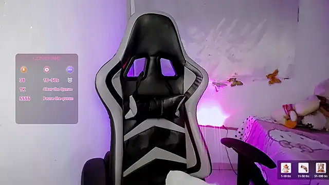 ninatiny online show from February 2, 2026, 10:36 am