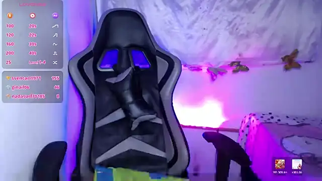 ninatiny online show from February 18, 2026, 9:17 am