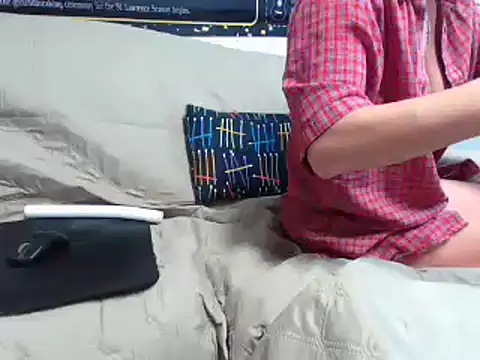 Snapshot of IRINALOVEE chatting on February 2, 2025, 8:24 am IRINALOVEE online show from February 2, 2025, 8:24 am