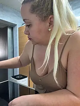 SabinaSweety online show from March 12, 2026, 12:20 pm