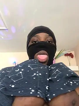 Snapshot of Ebony_nasty_girl chatting on December 15, 2024, 8:19 am Ebony nasty girl online show from December 15, 2024, 8:19 am