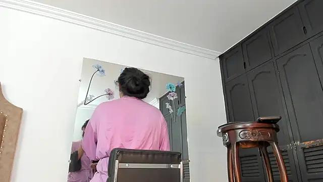 KATALINA HOT TS online show from October 5, 2025, 3:25 pm