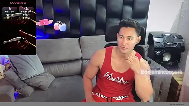 Snapshot of BenjaminCooperk chatting on November 9, 2025, 6:28 am BenjaminCooperk online show from November 9, 2025, 6:28 am