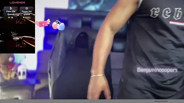 Snapshot of BenjaminCooperk chatting on November 2, 2025, 10:15 pm BenjaminCooperk online show from November 2, 2025, 10:15 pm