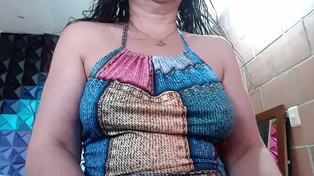Snapshot of katifoxx chatting on February 24, 2025, 7:09 pm katifoxx online show from February 24, 2025, 7:09 pm