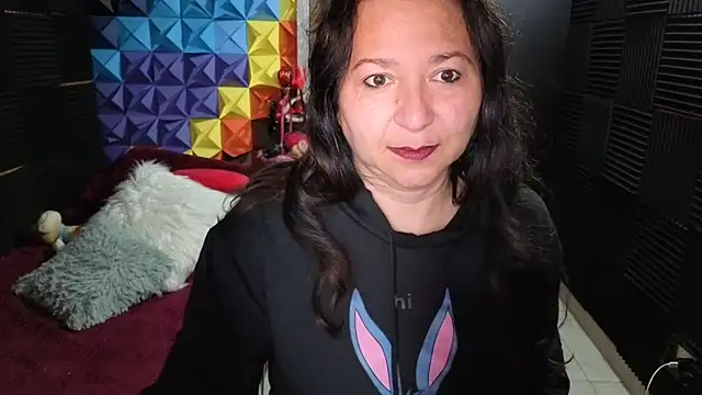 katifoxx online show from January 18, 2026, 8:34 pm