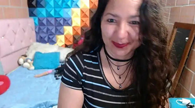 Snapshot of katifoxx chatting on March 12, 2025, 10:50 pm katifoxx online show from March 12, 2025, 10:50 pm