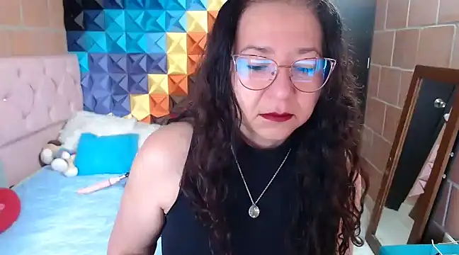 Snapshot of katifoxx chatting on March 11, 2025, 3:12 pm katifoxx online show from March 11, 2025, 3:12 pm