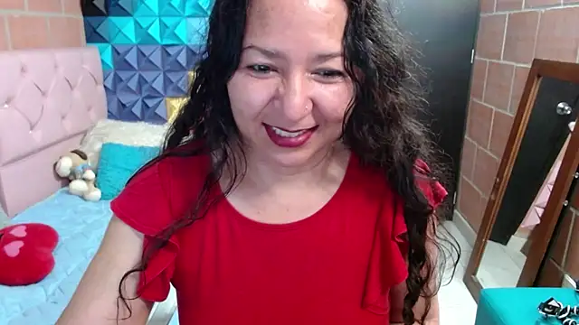 Snapshot of katifoxx chatting on March 4, 2025, 11:54 pm katifoxx online show from March 4, 2025, 11:54 pm