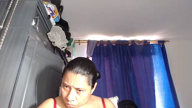 adrixxx38 online show from March 27, 2026, 2:40 pm