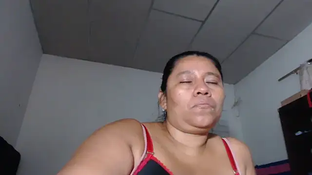 adrixxx38 online show from November 24, 2025, 2:06 pm