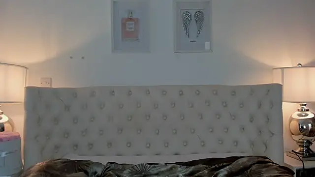 JessicaJames23 online show from March 9, 2025, 10:30 am