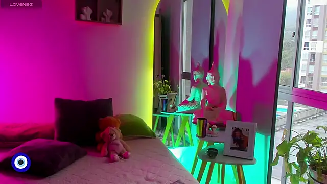 Angel Peach online show from March 18, 2026, 2:19 pm