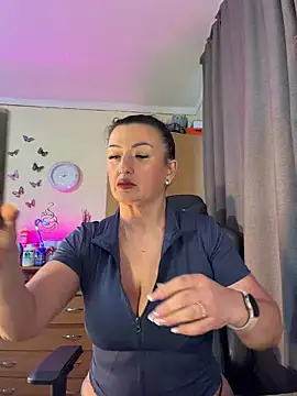 Snapshot of Hotangel75 chatting on March 13, 2026, 9:47 am Hotangel75 online show from March 13, 2026, 9:47 am