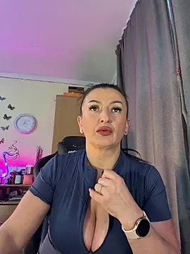 Snapshot of Hotangel75 chatting on March 25, 2026, 9:19 am Hotangel75 online show from March 25, 2026, 9:19 am