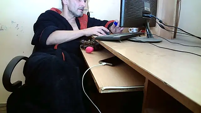 dundyFocus online show from October 17, 2025, 1:13 pm