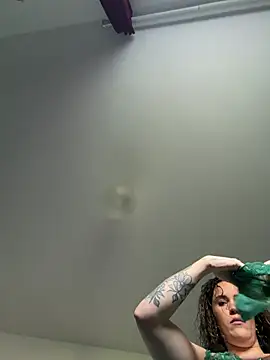 Snapshot of Clara-xoxo chatting on January 11, 2026, 1:51 pm Clara-xoxo online show from January 11, 2026, 1:51 pm