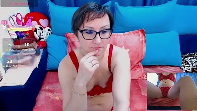SexyNicolleX online show from May 23, 2026, 2:54 am