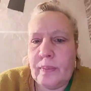 Snapshot of Cerd_Ayaz chatting on December 17, 2025, 12:21 pm Cerd Ayaz online show from December 17, 2025, 12:21 pm