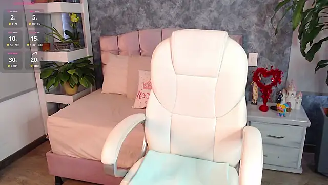 Snapshot of niko_robin chatting on February 19, 2026, 8:39 pm niko robin online show from February 19, 2026, 8:39 pm