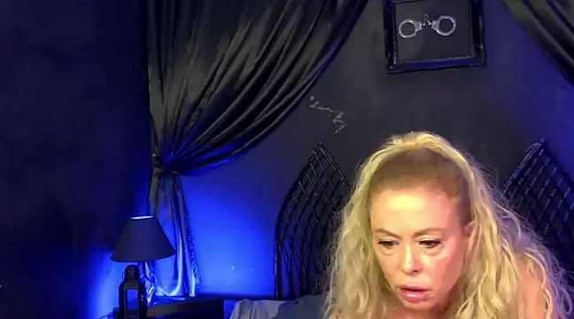 skyetbabestation online show from February 2, 2025, 9:02 pm
