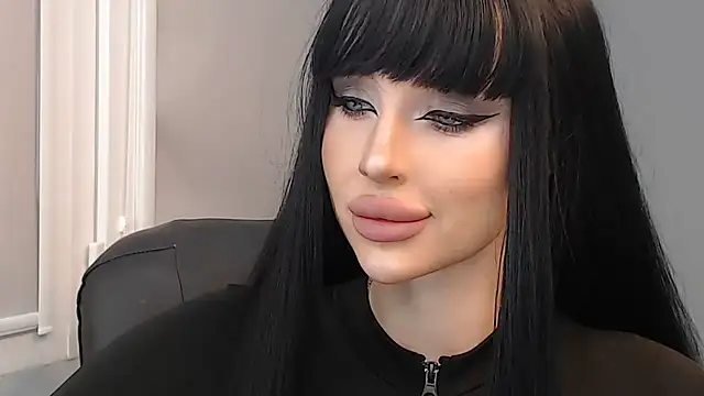 Snapshot of Lady_Joli chatting on December 7, 2024, 8:22 pm Lady Joli online show from December 7, 2024, 8:22 pm