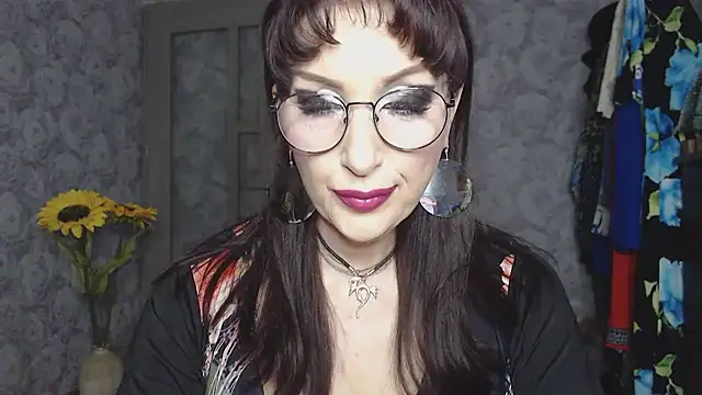 Aziza1 online show from May 10, 2026, 1:46 pm