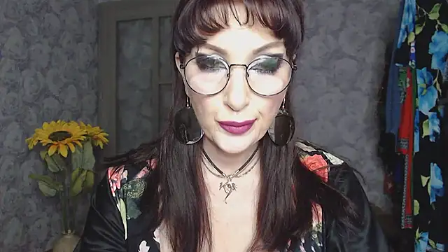 Aziza1 online show from May 27, 2026, 2:13 pm