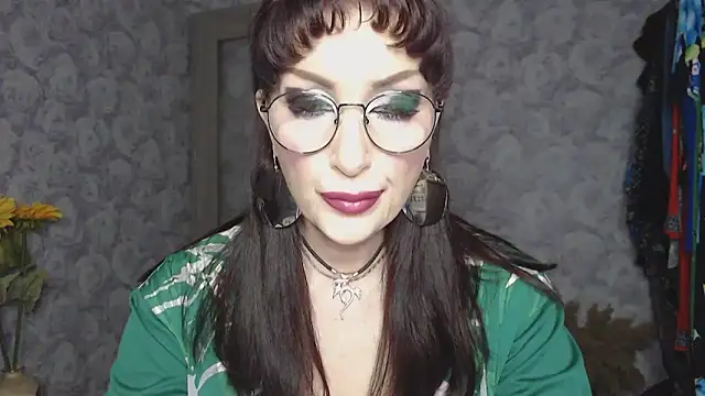 Aziza1 online show from May 7, 2026, 2:20 pm