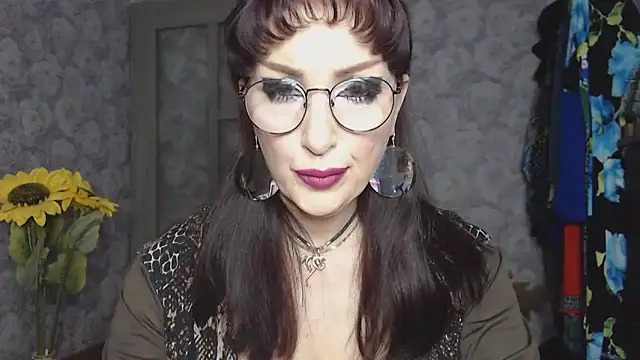 Aziza1 online show from May 12, 2026, 1:28 pm