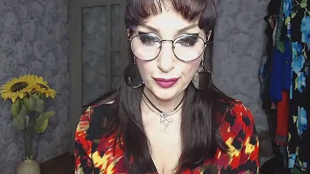 Aziza1 online show from May 14, 2026, 2:14 pm