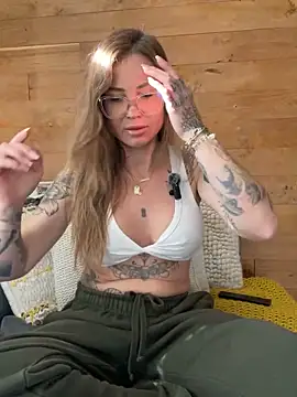 Etwas neugierig online show from March 8, 2026, 1:14 pm