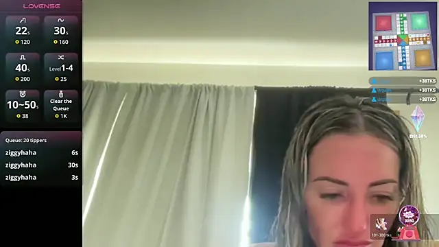 Snapshot of AmandaStarryNight chatting on May 10, 2026, 8:44 pm AmandaStarryNight online show from May 10, 2026, 8:44 pm