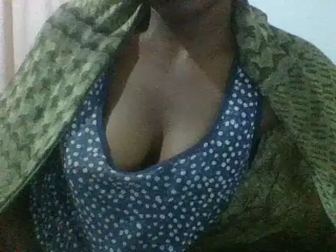 Snapshot of Hamie_sexy chatting on September 24, 2025, 8:37 pm Hamie sexy online show from September 24, 2025, 8:37 pm