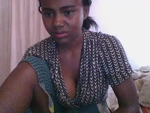 Snapshot of Hamie_sexy chatting on September 24, 2025, 8:32 am Hamie sexy online show from September 24, 2025, 8:32 am
